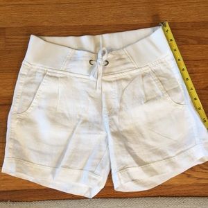 Athleta Linen White Shorts with Pockets Size 0